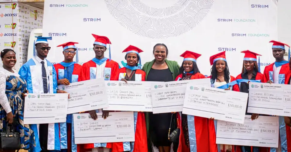 Foundation Gives ₦500,000 to Each of 10 Outstanding Graduates at Plateau State University Convocation